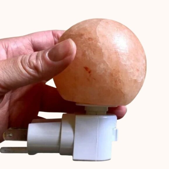 NWOT ⭐️ Himalayan Salt Night Light, Sphere - Picture 7 of 12
